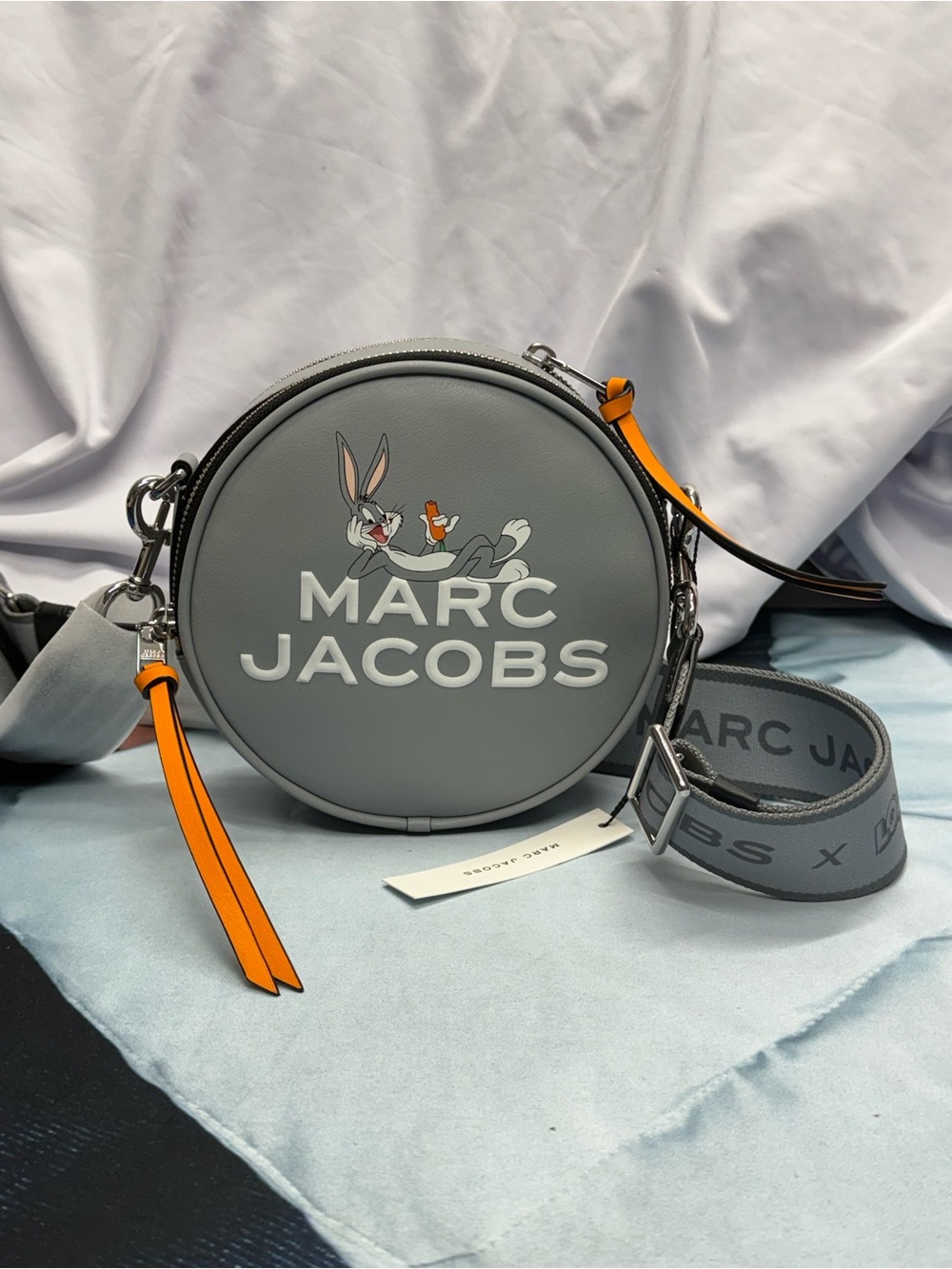 (new+tag) Marc Jacobs x Looney Tunes Bugs Bunny Collaboration Round Crossbody - Picture 16 of 17